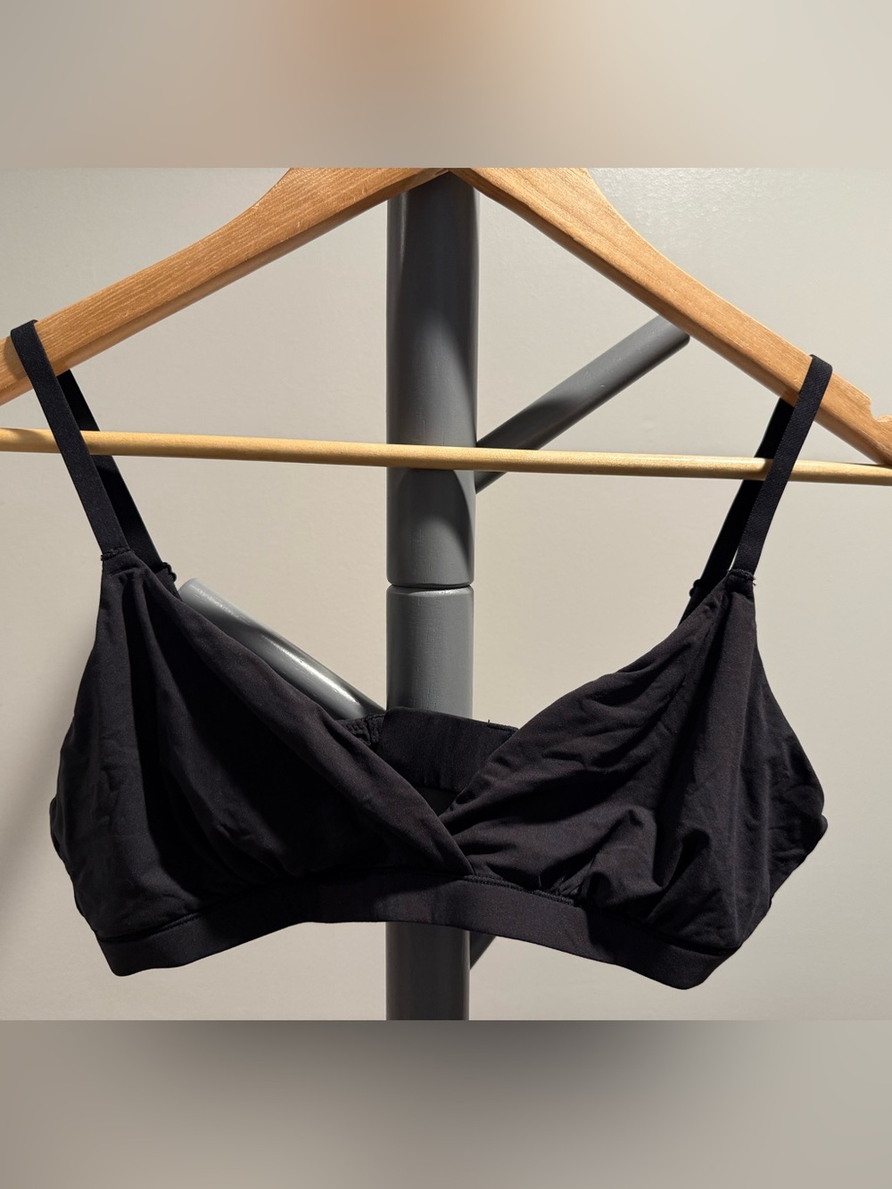 SKIMS- Triangle Bralette